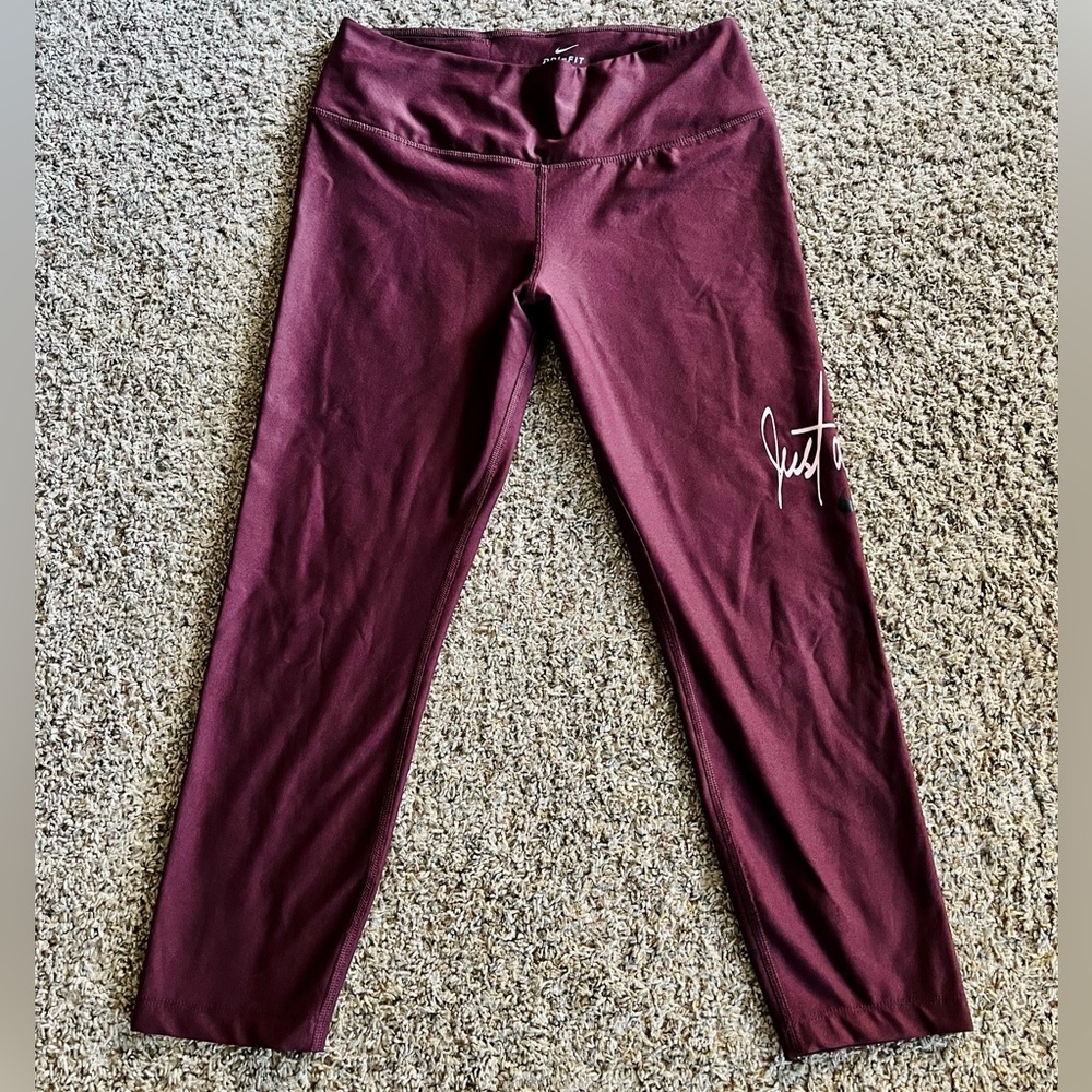 Nike DriFit Cropped Leggings